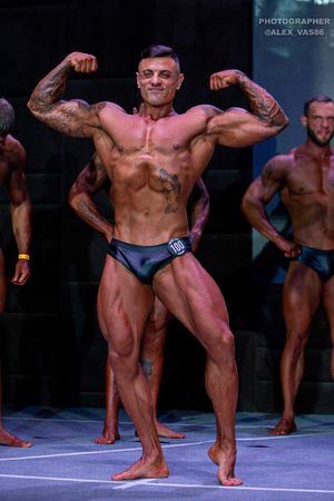 CLASSIC PHYSIQUE НОВИЧКИ